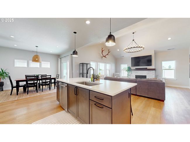 665 Browndell Ln, House other with 3 bedrooms, 3 bathrooms and 2 parking in Stanfield OR | Image 8