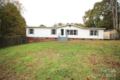 1815 Molly Circle, House other with 3 bedrooms, 2 bathrooms and null parking in York SC | Image 2