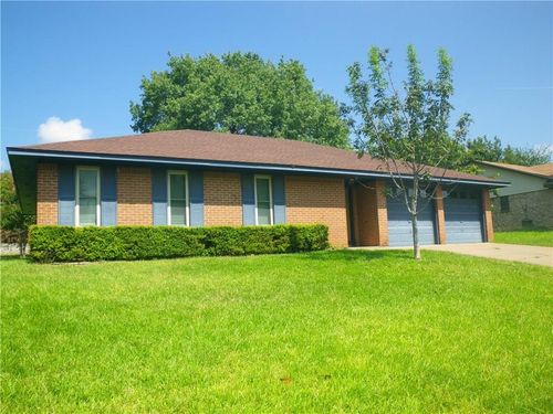 1216 Julie St, Weatherford, TX, 76086-6039 | Card Image