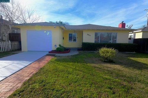 1823 Wall St., Tracy, CA, 95376 | Card Image