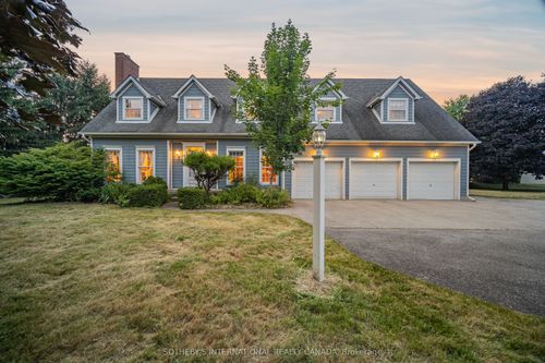 17606 Thorndale Rd, Thames Centre, ON, N0M2P0 | Card Image