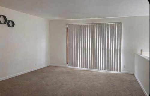 267 Chappel Ave, Calumet City, IL, 60409-1704 | Card Image