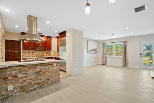 2725 21st Ave, Fort Lauderdale, FL, 33306-1207 | Card Image