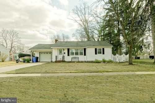 121 Morris Ave, SEWELL, NJ, 08080-1311 | Card Image