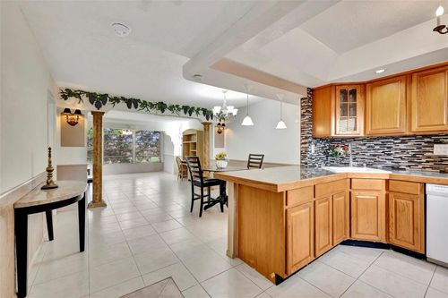 j306-8380 Sands Point Blvd, Tamarac, FL, 33321-3876 | Card Image