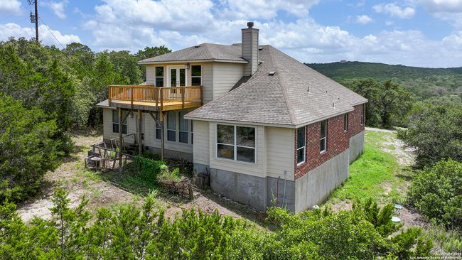 846 County Road 2763, House other with 3 bedrooms, 2 bathrooms and null parking in Mico TX | Image 40