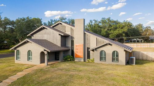 1005 Mockingbird Ln, Longview, TX, 75601-3555 | Card Image