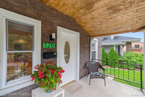 120 Kayser Ave, Royal Oak, MI, 48067-2865 | Card Image