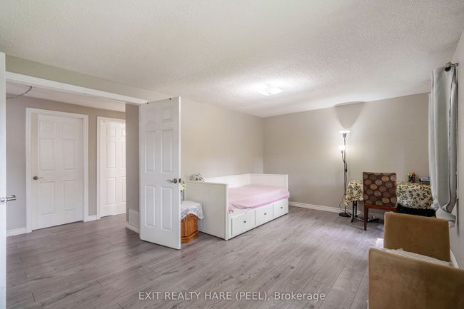 51 - 93 Hansen Rd N, Condo with 3 bedrooms, 2 bathrooms and 1 parking in Brampton ON | Image 7