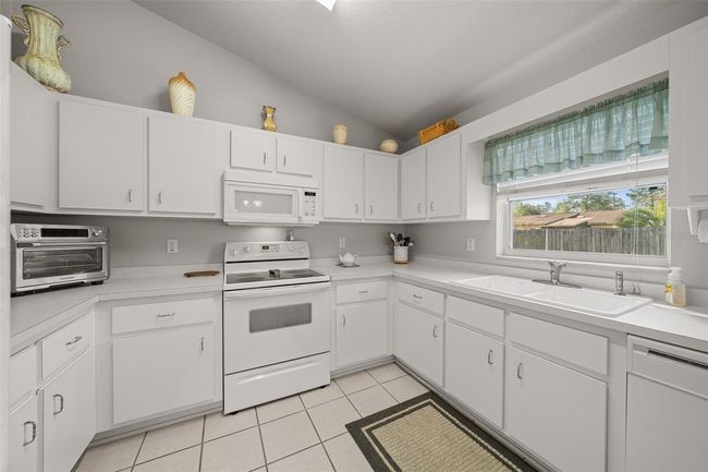 7 Fir Drive Trce, Condo with 3 bedrooms, 2 bathrooms and null parking in Ocala FL | Image 18