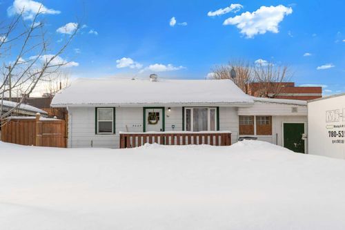 9629 107 Ave, Grande Prairie, AB, T8V1L2 | Card Image