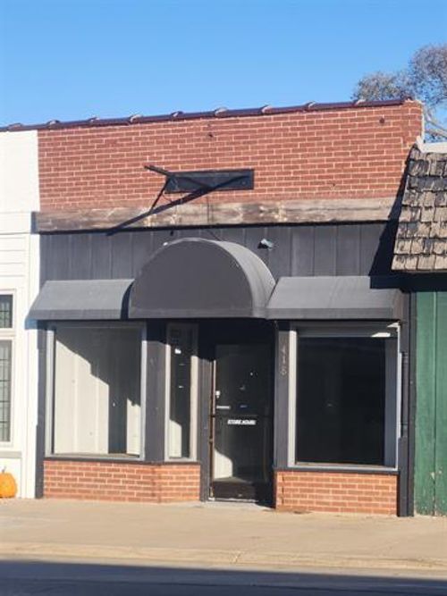 418 Main St, Pecatonica, IL, 61063-7737 | Card Image