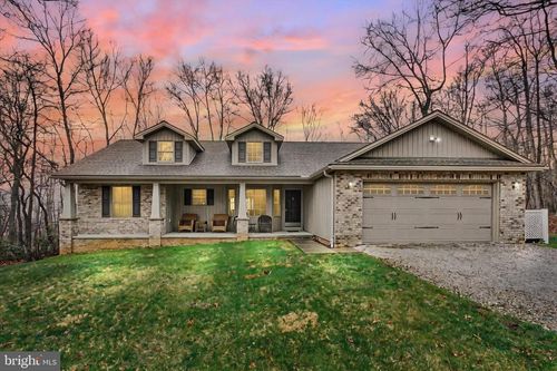 150 Loop Rd, Biglerville, PA, 17307-9647 | Card Image
