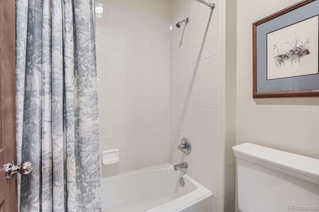Jack-and-Jill bathroom! | Image 39