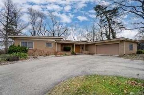 111 Folsom Dr, Dayton, OH, 45405-1102 | Card Image