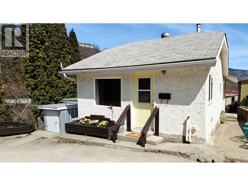 521 Turner St, Trail, BC, V1R2P6 | Card Image