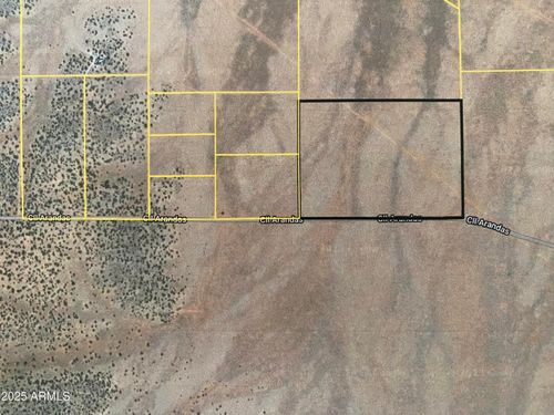 26-26 W Calle Arandas, Seligman, AZ, 86337 | Card Image