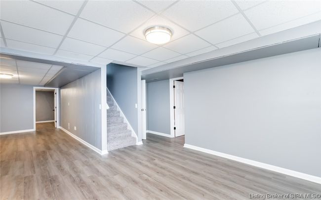 715 Valley View Trce, Home with 4 bedrooms, 3 bathrooms and null parking in New Albany IN | Image 47