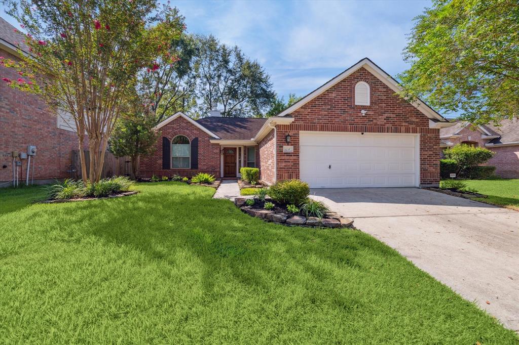 Whispering Forest Dr, Kingwood, TX 77339