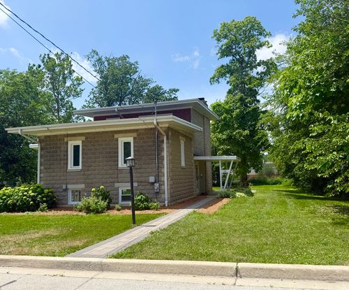 34 River St, South Elgin, IL, 60177-2039 | Card Image
