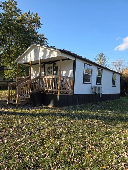 11658 Highland Hills Dr, Hillsboro, OH, 45133-9396 | Card Image