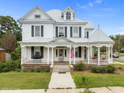 675 Second St, Ayden, NC, 28513-1637 | Card Image