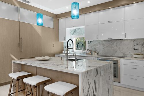 27-1792 Bay Dr, Pompano Beach, FL, 33062-2956 | Card Image