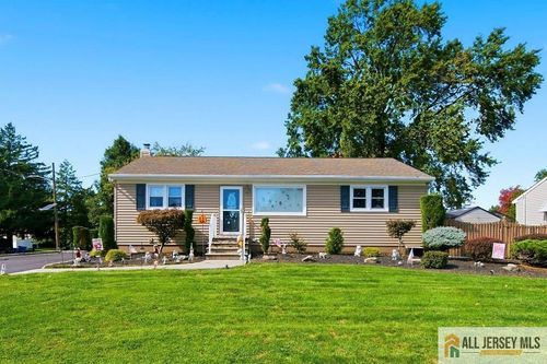 121 Hadley St, Piscataway, NJ, 08854-2236 | Card Image