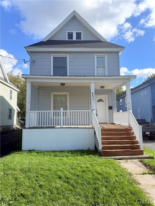 421 S Massey St, Watertown, NY, 13601-3248 | Card Image