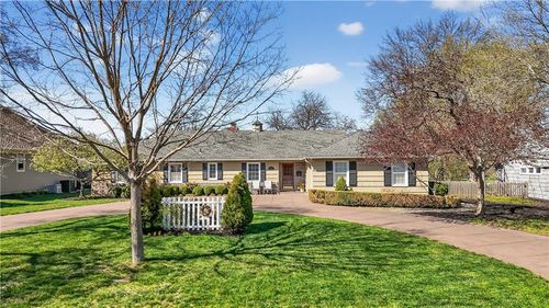 3100 W 71st St, Prairie Village, KS, 66208-3109 | Card Image