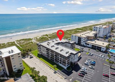 206 - 383 N Atlantic Avenue, Condo with 2 bedrooms, 2 bathrooms and null parking in Cocoa Beach FL | Image 2