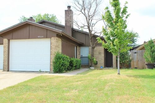 6620 S Creek Dr, Fort Worth, TX, 76133-8720 | Card Image