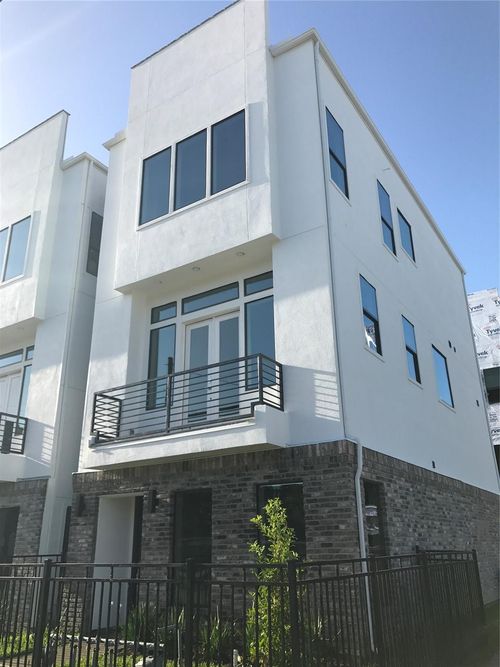 a-5703 Larkin St, Houston, TX, 77007-3799 | Card Image