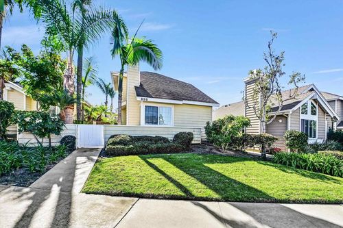835 Skysail Ave, Carlsbad, CA, 92011-3707 | Card Image