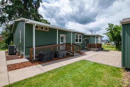 1017 N 2nd Street, Jefferson, OR, 97352 | Card Image