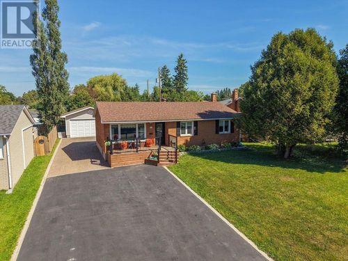 42 Niagara Dr, Sault Ste. Marie, ON, P6B4L7 | Card Image