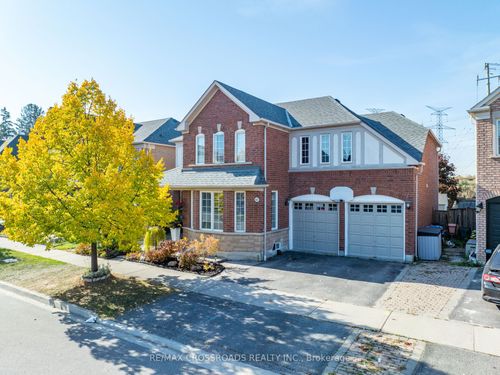67 Alden Sq, Ajax, ON, L1T4Z1 | Card Image