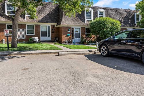 16-330 Canterbury Drive Sw, Calgary, AB, T2W1H6 | Card Image