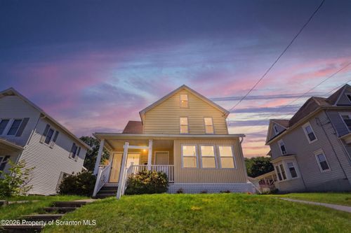 526 South St, Avoca, PA, 18641-1538 | Card Image