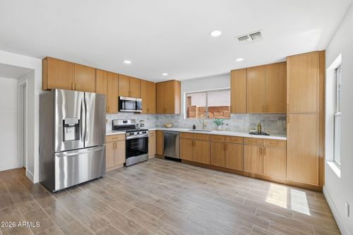 5047 E Peak View Rd, Cave Creek, AZ, 85331-3383 | Card Image