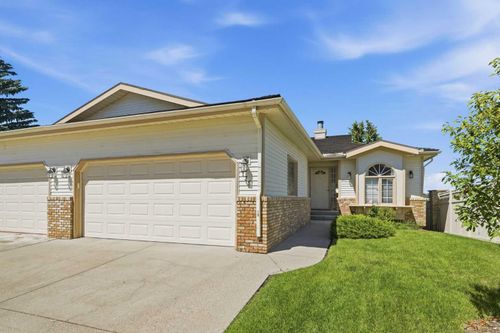 135 Shawnee Rise Sw, Calgary, AB, T2Y2S3 | Card Image