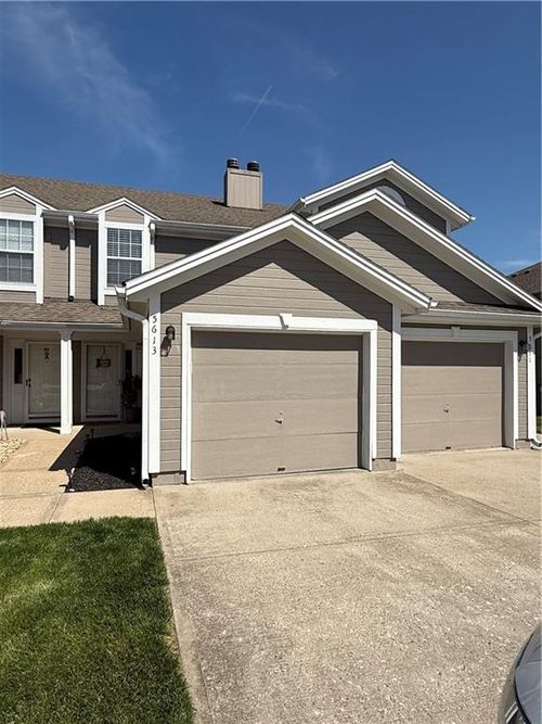5613 Moonlight Meadow Ct, Lee's Summit, MO, 64064-1263 | Card Image