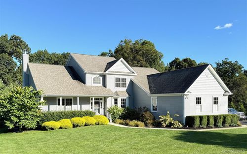 16 Ballymeade Rd, Hopewell Junction, NY, 12533-6286 | Card Image