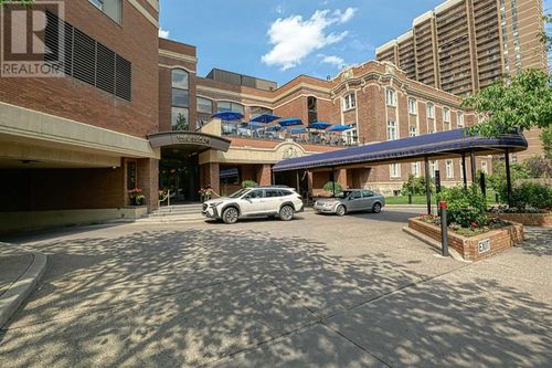 720 13 Ave Sw, Calgary, AB, T2R1M5 | Card Image