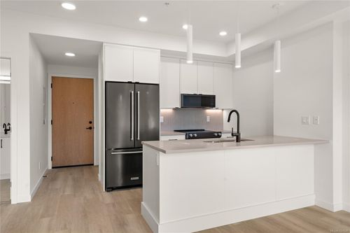 412-1102 Esquimalt Rd, Esquimalt, BC, V9A0L3 | Card Image