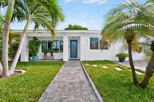 217 E 23rd St, Riviera Beach, FL, 33404-4511 | Card Image