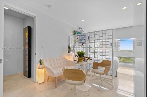apt-816-700 Biltmore Way, Coral Gables, FL, 33134-7545 | Card Image