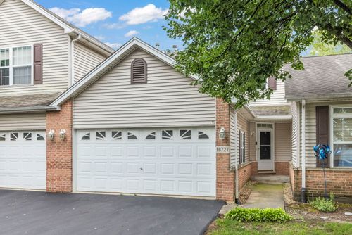 16727 S Sunset Ridge Ct, Lockport, IL, 60441-7677 | Card Image