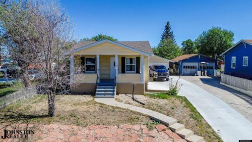 227 N Elk St, Casper, WY, 82601-2226 | Card Image