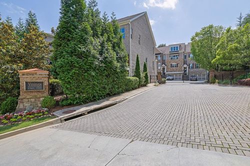 3279 Matthewson Way Se, Atlanta, GA, 30339-3702 | Card Image